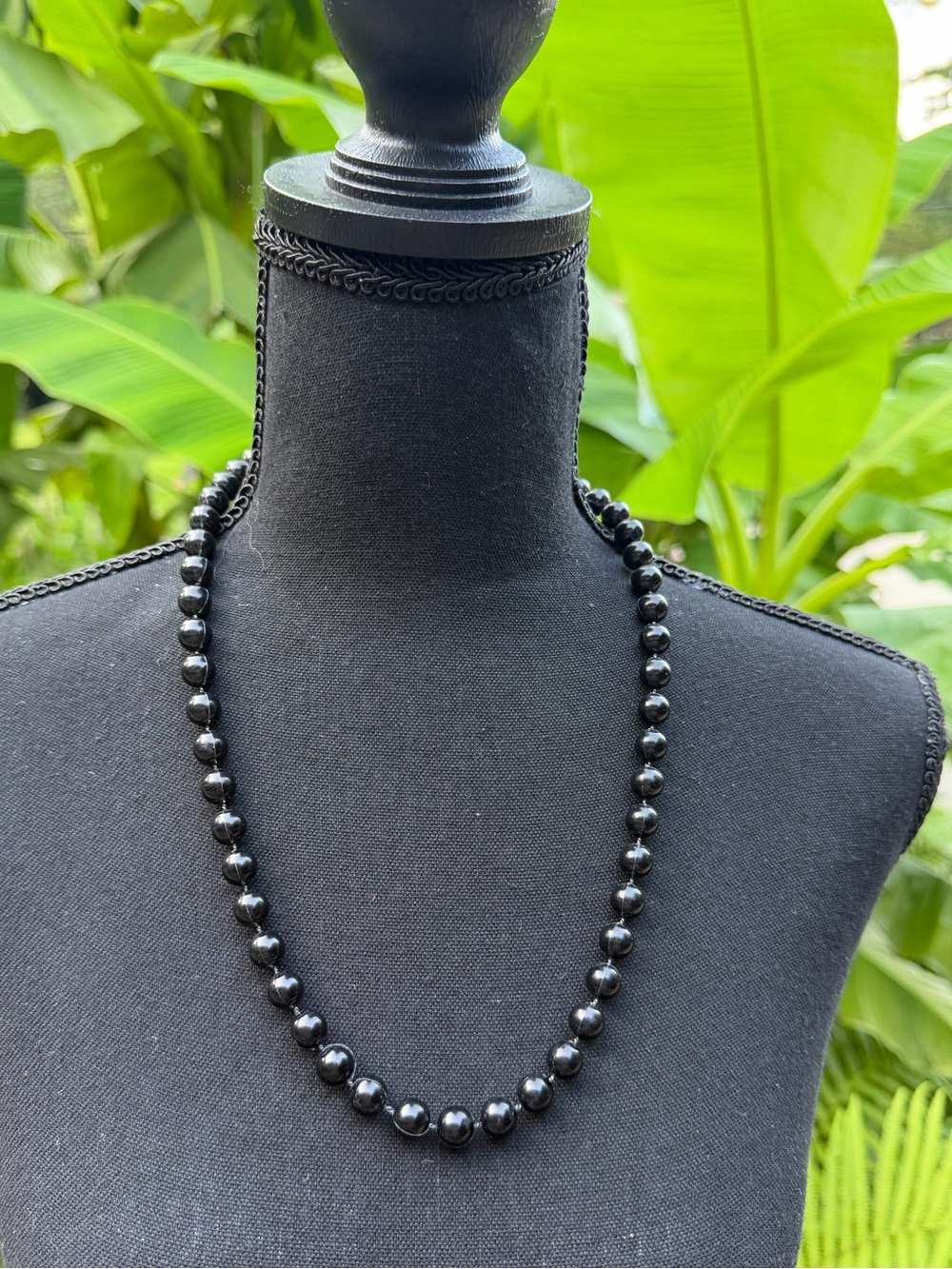 Vintage 80s Style Black Beaded Necklace - Elegant Costume Jewelry